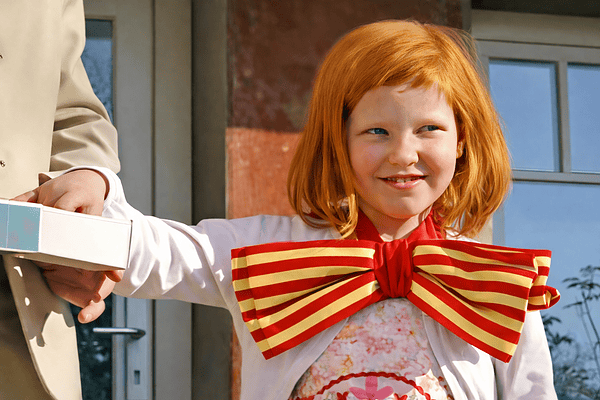 Mädchen beim Zauberworkshop